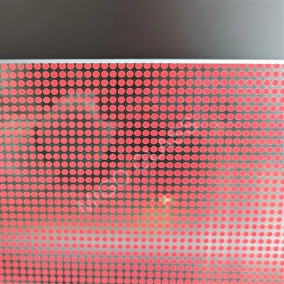 Kaca untuk gelanggang skuasy